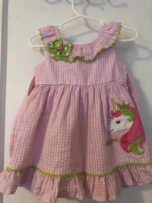 Vestido Emily Rose Rosa Seersucker Unicornio Verano Sin Mangas Talla 18 meses Usado en Excelente Condición Foto 1 de 4