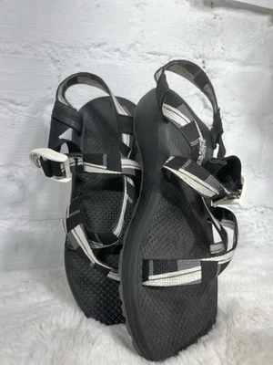 Sandalias acolchadas con correa ajustable Chaco Z/Cloud para mujer 10 usadas buenas Foto 1 de 4