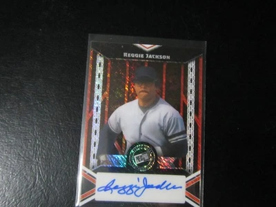 2024 Leaf Press Pass Authentics Reggie Jackson 20A-RJ2 Autógrafo Automático # 2/8 Foto 1 de 4