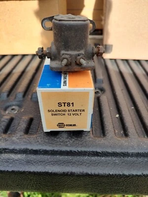 Interruptor solenoide de arranque NAPA Echlin ST81 PIEZAS DE COCHE Foto 1 de 2