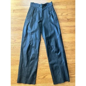 Pantalone pelle nero vintage vita alta plissettato gamba dritta pelle taglia 7/8 - Foto 1 di 13