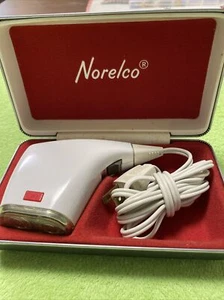 Vintage Norelco Speedshave Flip-Top  Electric Mens Razor w/Cord White - Picture 1 of 6