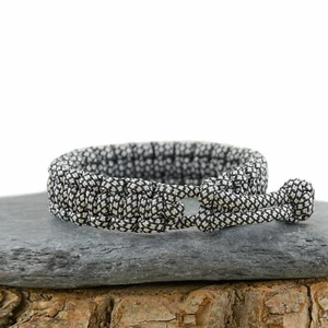 Paracord Survival Bracelet - Mad Max Style - Adjustable - Black/White Diamond - Picture 1 of 3