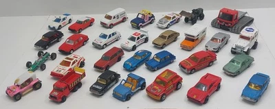 Lot 29 majorette ancienne made in France uniquement - Immagine 1 di 4