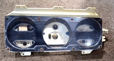 1981-1989 Dodge RAM RAMCHARGER Truck D150 D250 D350 INSTRUMENT CLUSTER HOUSING Foto 1 de 4