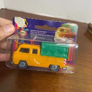 Siku Vintage 1331 VW Van Volkswagen Crew Cab Transporter Pick Up Autobahn - Picture 1 of 10