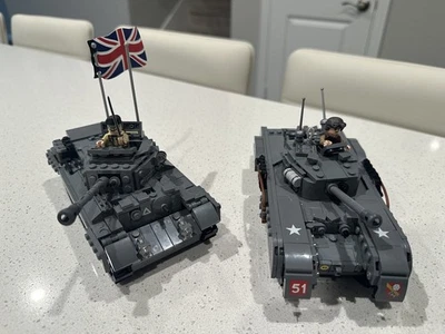 Brickmania Churchill Mk VII – WWII Heavy Tank & A27M Cromwell - Cruiser Tank - Image 1 of 4