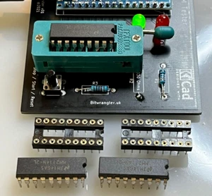 ✅ SET 2X MM2114N + HOLE DIP IC STATIC MEMORY COMMODORE 64 ATARI ZX81 VIC20 COLECO✅ - Picture 1 of 4