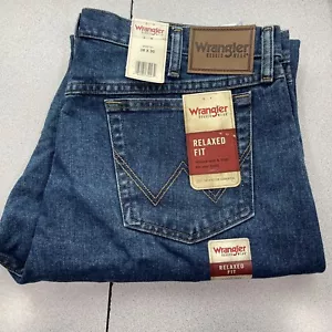 Wrangler Rugged Wear NWT Jeans 38x30 Relaxed Fit Blue Office Career Work Rodeo - Picture 1 of 6