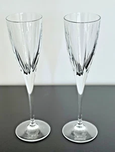 Royal Doulton MODE Set x 2 Champagne Flutes Crystal 23cms - Picture 1 of 6