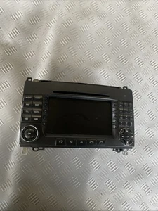 AUTORADIO NAVIGATORE MERCEDES CLASSE A E B ANNO DAL 2005 AL 2011.  A1699002400 - Foto 1 di 5