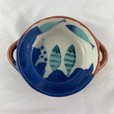 Tazón de sopa de chile pescado azul cajón y barril 6" con asas terracota Foto 1 de 4