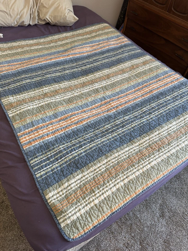 Eddie Bauer small Bedspread Blanket       56 By 45 - Image 1 of 4