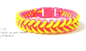 Paracord Typ I Armband-Shark Jaw Bone-Zierliches-Surfer Armband-1 - Bild 1 von 3