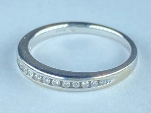 14k White Gold & Diamond Channel Band Ring LLJ - 2.8g / Size 7 - Picture 1 of 13