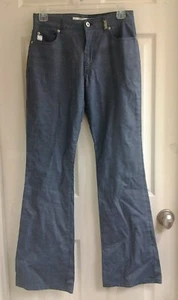 Guess Jeans, Women's Size 2  (26) 28X31 Bootcut,  Med. Wash, EUC  - Picture 1 of 8
