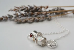 Birthstone charm necklace - Picture 1 of 1