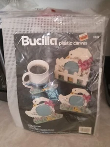 Bucilla 5949 Sottobicchieri Oche 7 Pezzi Kit Artigianale Tela Plastica Vintage - Foto 1 di 8