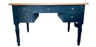 Escritorio Estilo Transicional con Tapa de Madera y Acabado Pintado Negro Foto 1 de 4