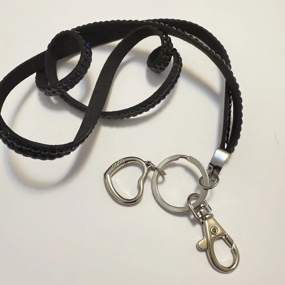 Nuevo Llavero Cordón Negro Para Mujer Bebe Firmado Tono Plateado Bling Bolso Dije Foto 1 de 4