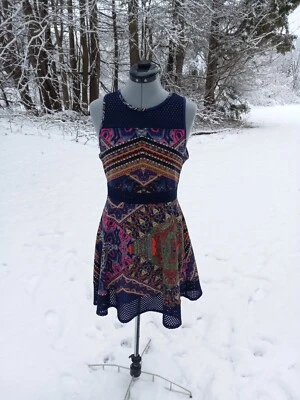 Vestido geométrico Fire Los Angeles elástico grande Foto 1 de 4