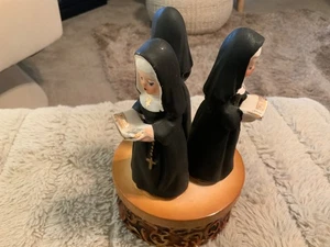 Singing Nun's dominic lyrics in pristine condition1950's vintage - Picture 1 of 7