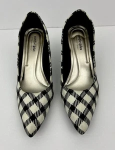Comfort Plus Predictions Women’s Black & White Pumps Size 8 Wide - Picture 1 of 7
