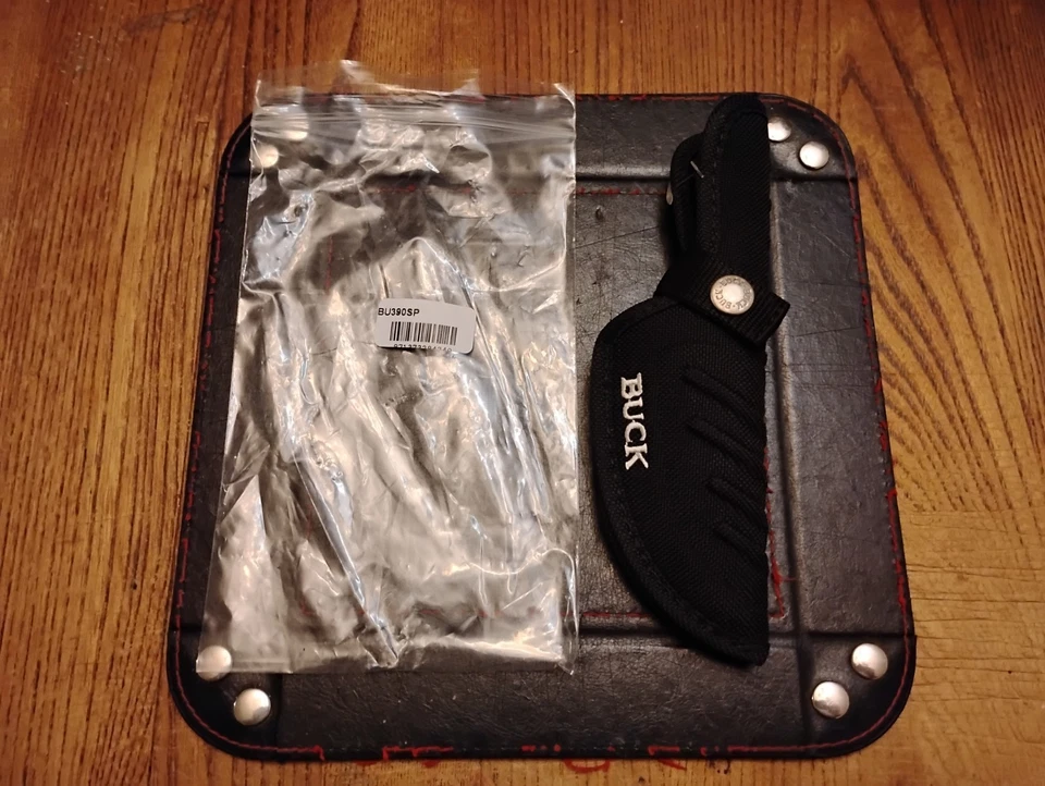 Cuchillos BUCK Omni Hunter funda BU390 funda de nailon genuina Buck Factory  Foto 1 de 2