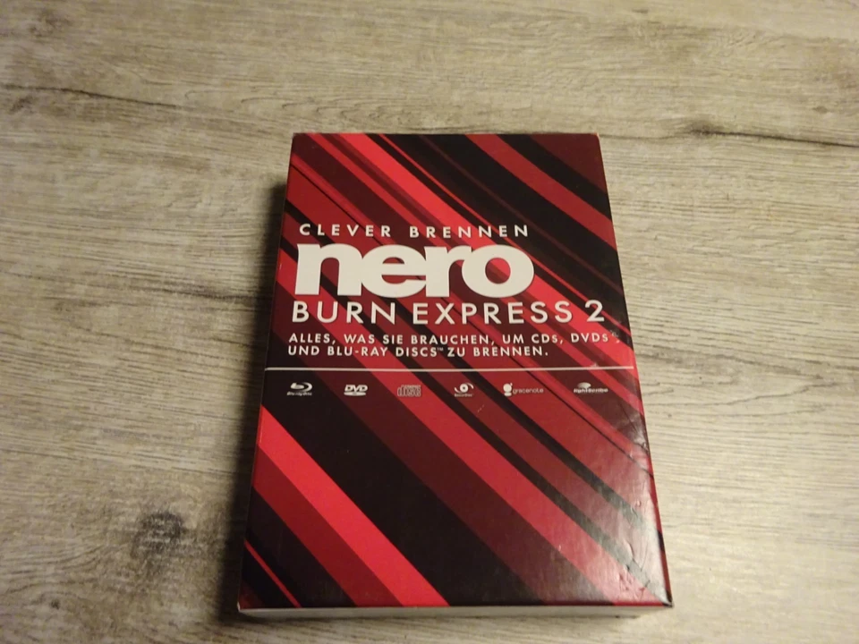 Neu ? NERO - Burn Express 2  Kopieren von CDs DVDs und Blu-ray  Windows 7, 8, XP - Bild 1 von 4