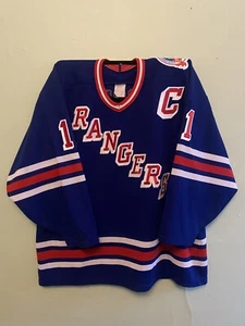 Mark Messier New York Rangers 1994 Stanley Cup Jersey CCM XL - Picture 1 of 4
