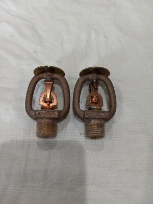 Lote de 2 cabezales de rociador de latón globo Foto 1 de 4