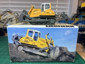 Liebherr PR 764 Litronic Dozer with Ripper - NZG 1:50 Scale Model - Picture 1 of 15