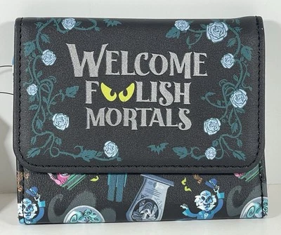 Mini billetera con solapa Loungefly Disney The Haunted Mansion Welcome Foolish Mortals Foto 1 de 4