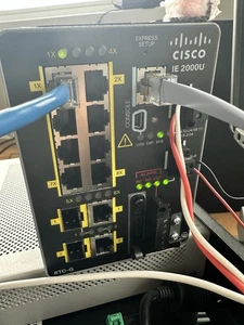 CISCO IE-2000U-8TC-G INDUSTRIAL ETHERNET SWITCH 15.2(8)E8 DC 12v 24v 48v 10 port - Picture 1 of 4