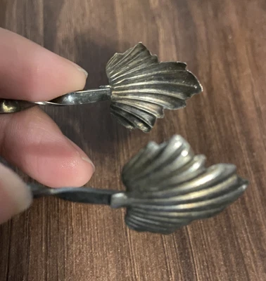 Small Sterling Silver Sugar Tongs - 7g - Elegant Fall Leaf Design - Image 1 of 4