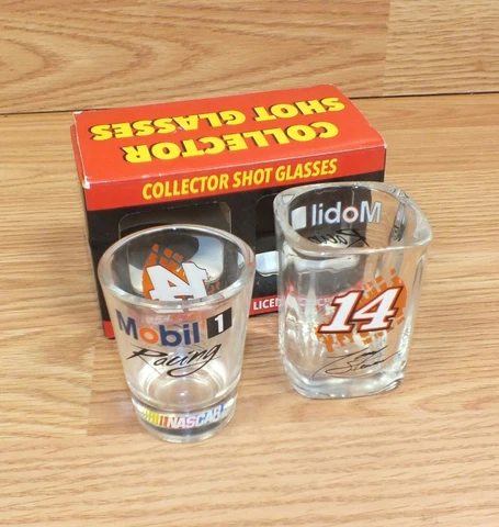 Nascar Round & Square Officially Licensed Tony Stewart Collector Shot Glasses Cover