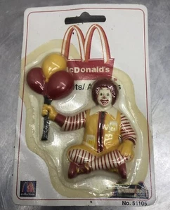 McDonald’s magnets/Aimants  - Picture 1 of 2