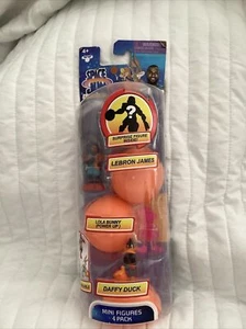 Paquete de 4 mini figuras Space Jam A New Legacy Lebron, Bugs, Wile E y misterio nuevas en paquete - Imagen 1 de 11