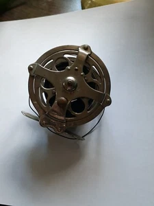 Vintage A.F. Meisselbach Featherlight Fishing Reel Model #280 - Picture 1 of 6