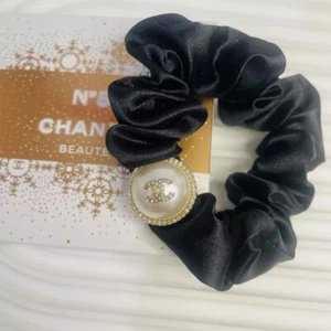 NEW Black ChanelBeauty VIP Hair Strap Hair Accessories Girl Birthday Gift - Picture 1 of 5