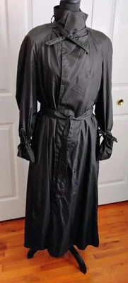 Gabardina Crown Romi años 80 con mangas de corbata, cinturones, negra Foto 1 de 4