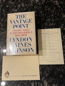 The Vantage Point By Lyndon B. Johnson (1971, HB/DJ) 1st Ed./1st Print/SIGNED 3x - Picture 1 of 20