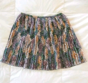 Frenchi Sz Small Pleated Floral Pastel Mini Skirt Purple Peach Green - Picture 1 of 4