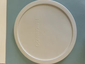 Corning Ware F-1-PC Round 9" Plastic Replacement Lid fits 2.5Q Casserole - Used - Picture 1 of 2