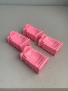 Lot Of 4 Vintage Fisher Price Pink Bed Furniture Toy Replacement Piece 1996 - Picture 1 of 4