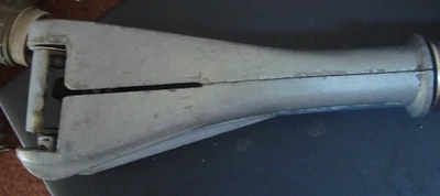 Johnson / Evinrude Tiller Handle 5 to 35 HP w/ Rod and Grip OMC OMC 377943 Foto 1 de 2