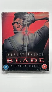 Damaged Blade Embossed Steelbook ZAVVI Exclusive Blu-ray Wesley Snipes - Picture 1 of 7