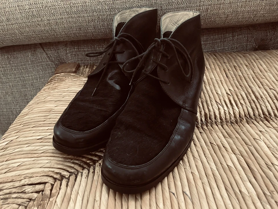 Mujer Laura Ashley Botines Negros Con Cordones Con Pelo de Poni Negro Top Talla 81/2 Foto 1 de 4