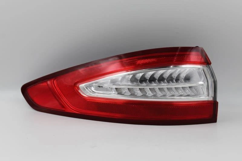 Cuarto de panel de luz trasera del conductor izquierdo híbrido S 2013-2016 Ford Fusion OEM #3999 Foto 1 de 4