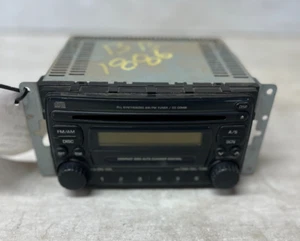 Genuine OEM Suzuki Black AM FM Radio 6 Disc CD Player Fits 2003 Suzuki Aerio - Foto 1 di 4